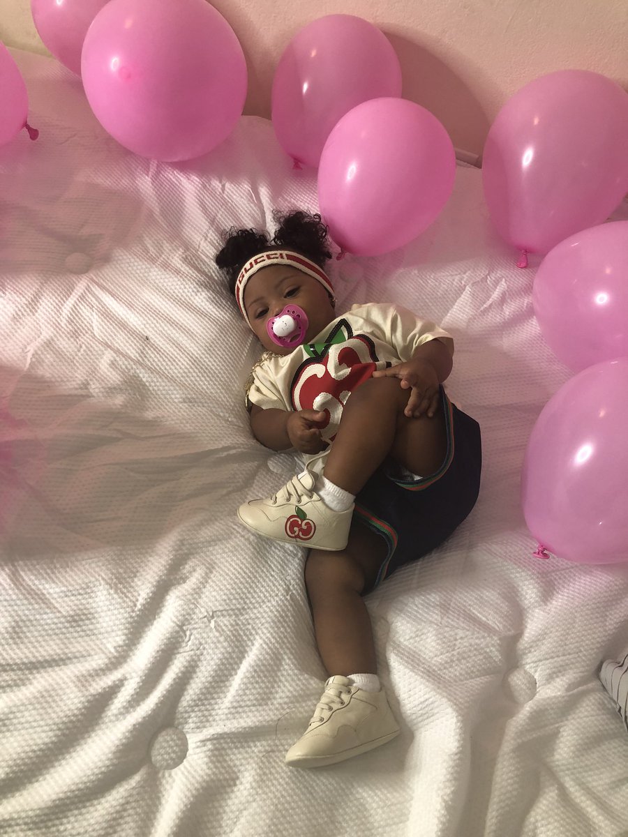 GoldieX3_'s tweet photo. Happy 1st Birthday Jhonni 🧁1️⃣🍎✨ https://t.co/0Wyto4StOz