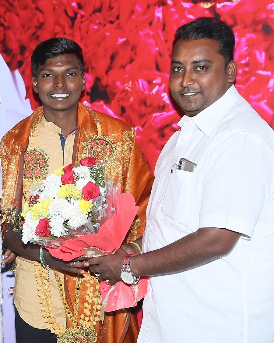 tyapresident's tweet photo. #கலாம் #கனவு #பாதை #இயக்கம்   சமூக சேவை அமைப்பை தொடங்கி இருக்கும் பாசத்திற்குரிய அன்பு தம்பி ஆர்.எஸ்.கணேஷ் அவர்களுக்கு தமிழ்நாடு இளைஞர்கள் சங்கம் சார்பில் வாழ்த்துக்கள் இன்று போல் 
என்றும் வாழ்க வளர்க...💐💐💐 @ganesh_Lawyer @Kalam_Pathai https://t.co/j3RsIVP3cW