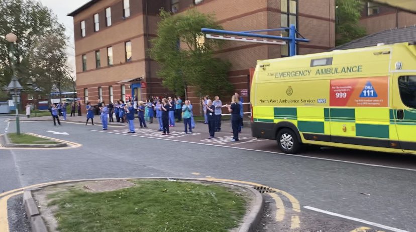 NorthMcrGH_NHS's tweet photo. Thank you #teamNMGH for the amazing work you do for patients, families and the wider community. #clapforkeyworkers #claptheNHS #ClapForOurCarers https://t.co/6uFkcD9qH1