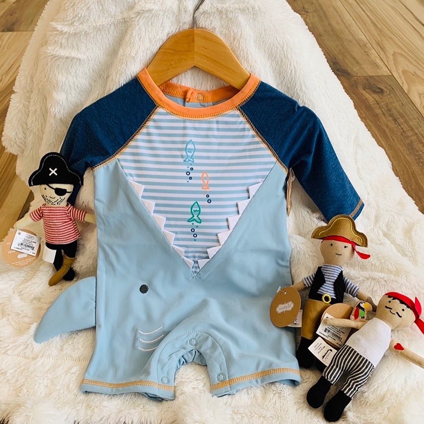 BabyScene1's tweet photo. splishin’ &amp; splashin’ 

813.392.1400⁣
we deliver &amp; ship

#summerlovin⁣ #summerloving⁣
#summerisalmosthere⁣
#splashingaround⁣
#pooltime⁣
#beachwaves⁣
#babysbathingsuit⁣
#babyrashguard⁣
#spf50⁣
#babyshark⁣
#flamingo⁣
#flamingos⁣
#infantbathingsuit #babyscene1 https://t.co/ikkMaeZQMh