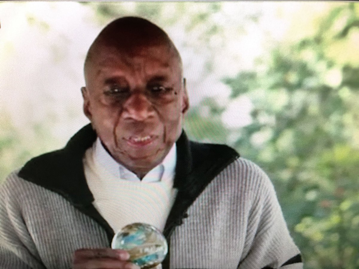 RubyAARP1's tweet photo. #AARPOR congratulates Leroy Patton 2020 #Ageless Award winner and an amazing AARP member and volunteer! https://t.co/skfcR3SV3A