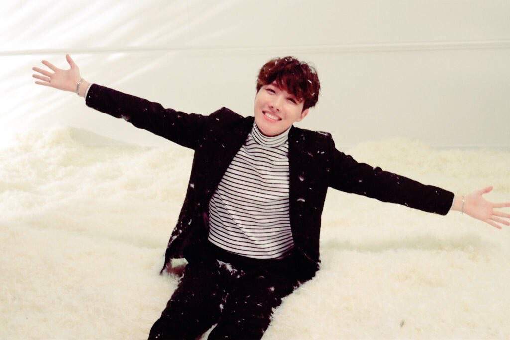 -Hobi& #39;s heart smile, a soul healing thread.-