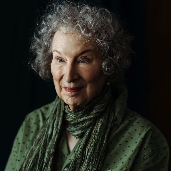 smartbombcreate's tweet image. “Think of all the things you hope will still be there in that castle of the future when we get across. Then do what you can, now, to ensure the future existence of those things.”

-From the desk of one our favorite literary masters, Margaret Atwood

time.com/collection/fin…