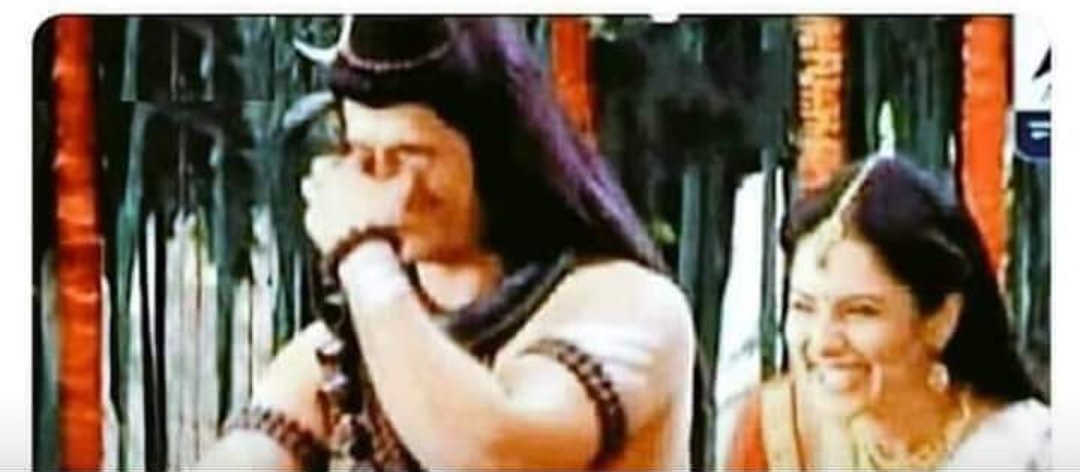 केटो :- बदला बराबर भो तिमिले मेरो दिल तोड्यौ मैले तिम्रो भर्जिन 

Her first bf