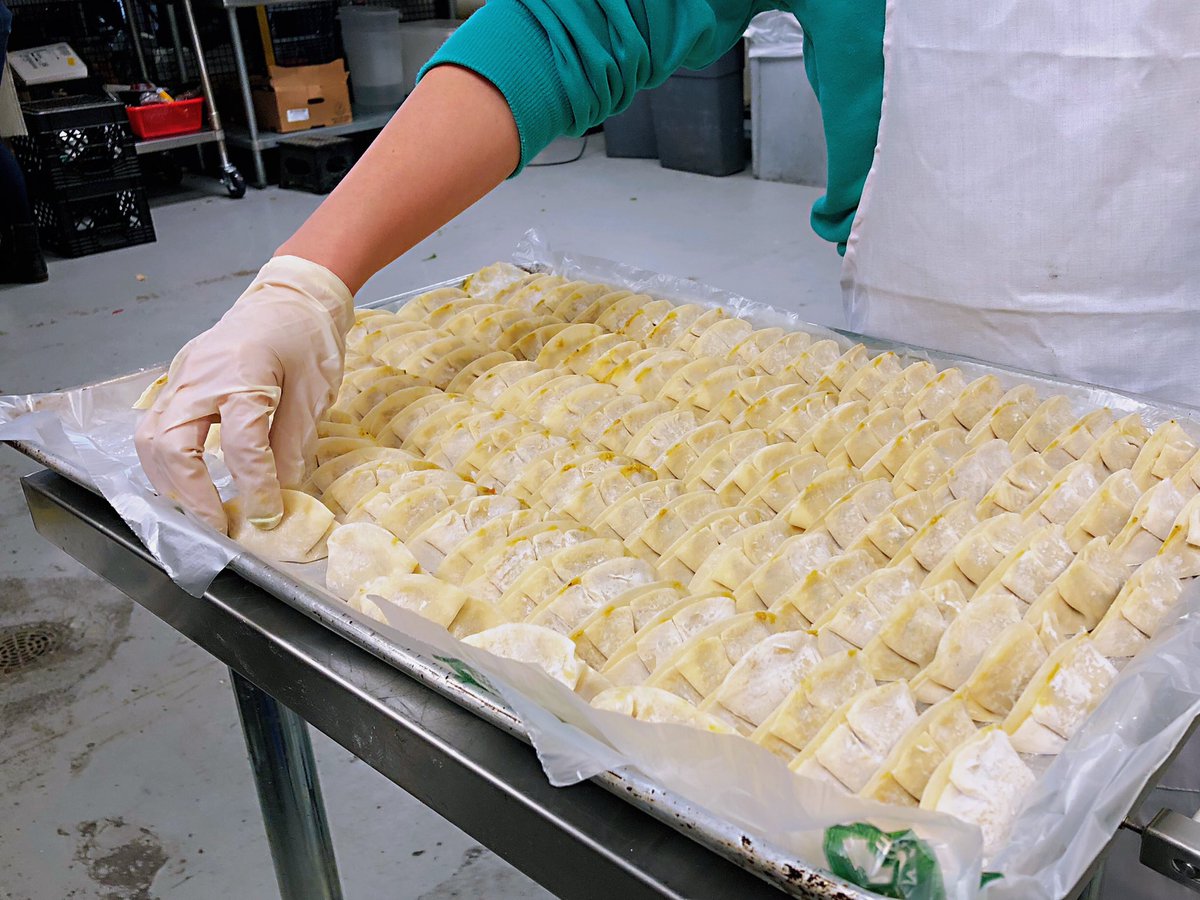 mulandumpling's tweet photo. We make fresh dumplings everyday, right in DC! Now you can buy our frozen dumplings online for pickup or delivery at https://t.co/9Hp8nKhXIK, perfect to cook at home anytime! 

#frozendumpling #bestdumplingindc #freshdumpling #curbsidepickup #delivery  #unionkitchen https://t.co/Dxq9ZtHLtK