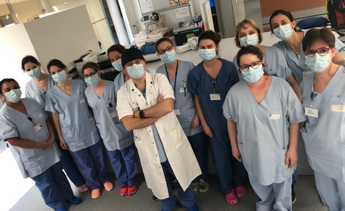 Antoine_Beclere's tweet photo. #TousMobilisés La 1ère patiente enceinte hospitalisée en réanimation à l’hôpital @Antoine_Beclere @APHP pour #COVID19 est rentrée chez elle et son bébé a quitté la réanimation néonatale début avril. Bravo aux équipes : réanimation, anesthésie, maternité et réanimation néonatale🙏 https://t.co/54BlO7lVF9