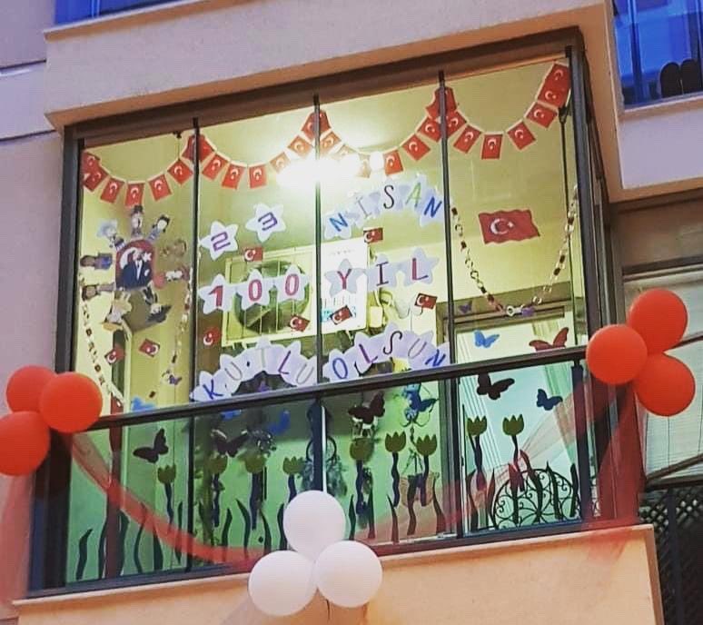 EMNEAATAY1's tweet photo. Tüm çocukların, 23 Nisan Ulusal Egemenlik ve Çocuk Bayramı kutlu olsun. #23nisan2020 #MustafaKemalATATÜRK #100YılKutluOlsun #EvdeBayramVar https://t.co/866INfCMu5