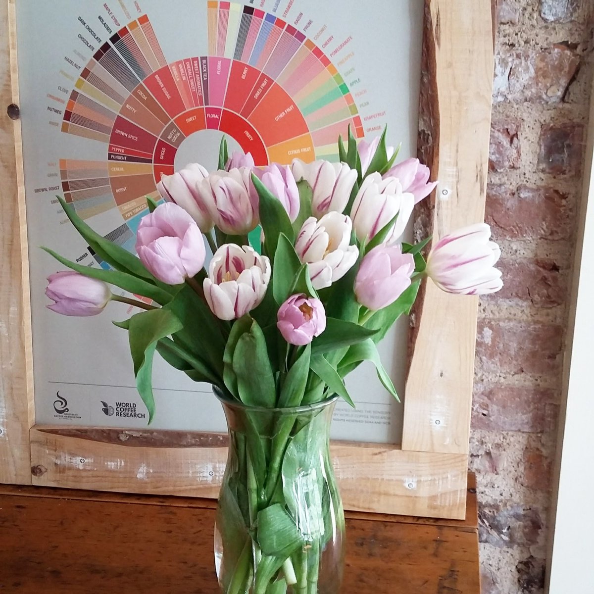 Roost_Coffee's tweet image. Some days are easier than others. Today has felt hard for some reason. I'm missing family, friends &amp;amp; a sense of 'normality'.
Really looking forward to life post self distancing. Gemma, Lucy, Kirsty &amp;amp; Lara, hope you are all well. Miss you 💐 #selfdistancing #staysafe