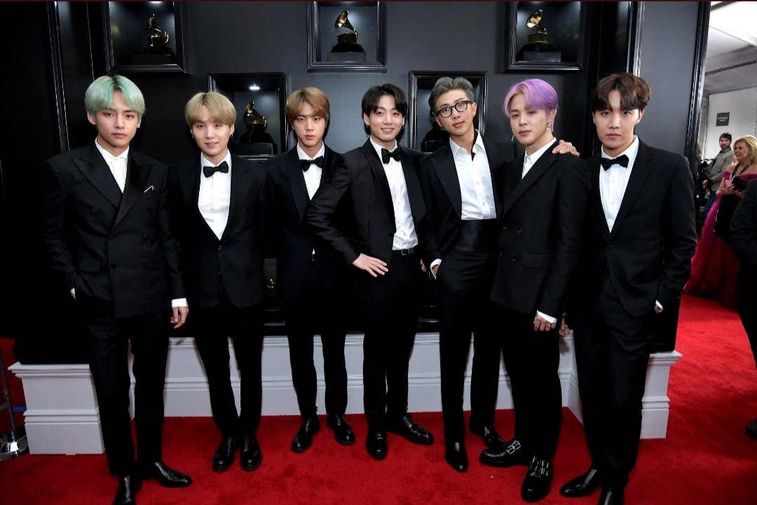 Naila65869998's tweet photo. #TweeterBestFandom
#Teambts
#SOOMPIAWARDS
@BTS_twt https://t.co/KpV4iXfQUq