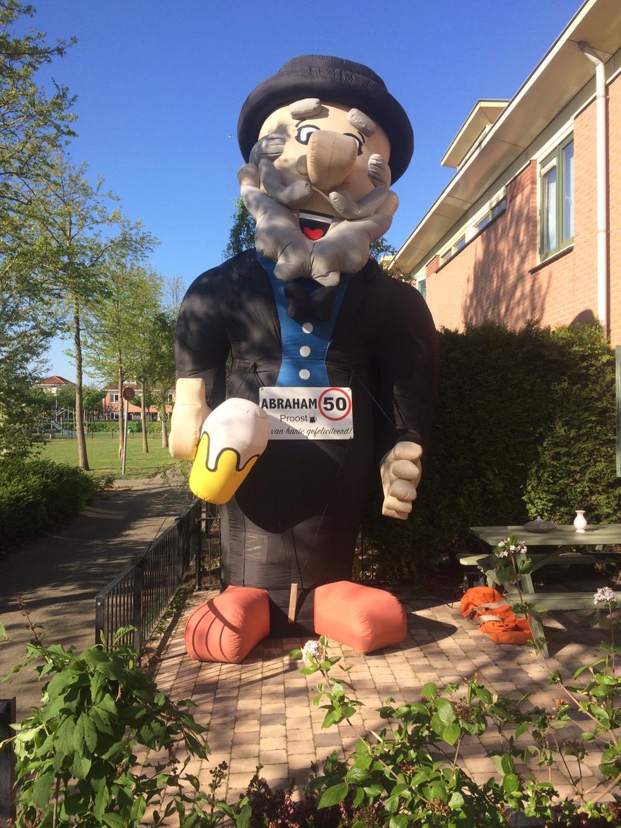 ‘Abraham biertje’ staat in Nieuw Vennep! #gefeliciteerd #50 #50popofeenopblaaspop #abraham