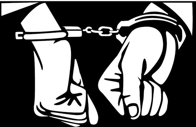 KingstandingWMP's tweet photo. Officers have had an exceptional week: 3 x Arrests including a prolific offender, assisting @ElimLifeChurch with foodbank parcels for vulnerable people, dealing with COVID 19 breaches &amp; so much more. We keep going to keep our communites safe. #KingstandingsKeenOfficers #StayHome https://t.co/zyiPcQgpok