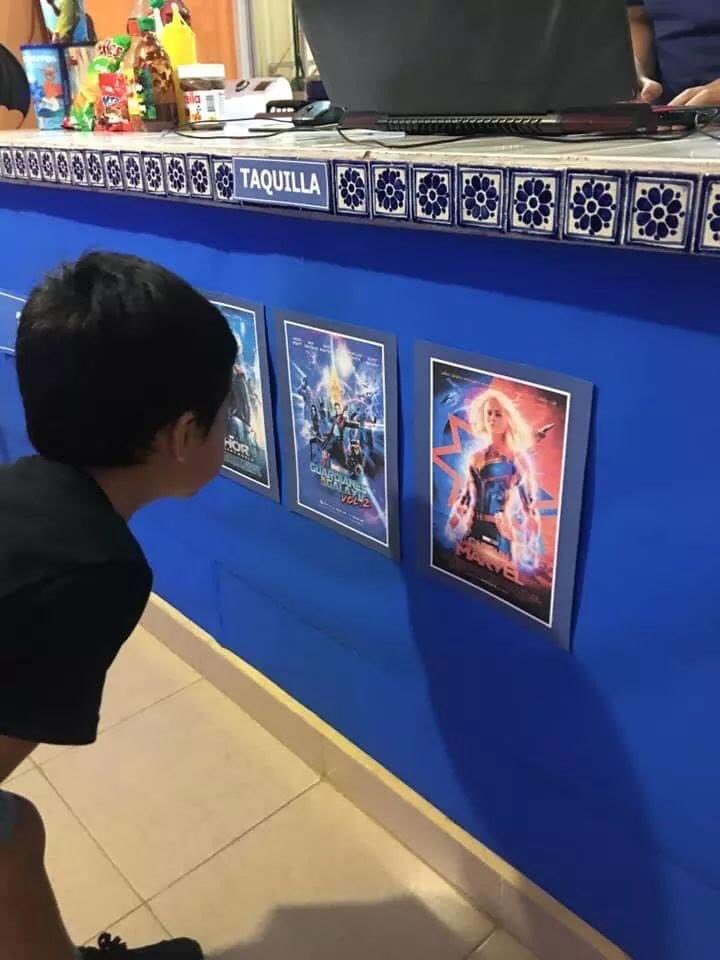 LuisValLe_A's tweet photo. -👦🏻Papi extraño ir a @Cinepolis 🥺

-👨🏻No te preocupes hijo!

🥇👏🏻👏🏻👏🏻👏🏻👏🏻👏🏻👏🏻👏🏻 https://t.co/iPWOWdV7ag