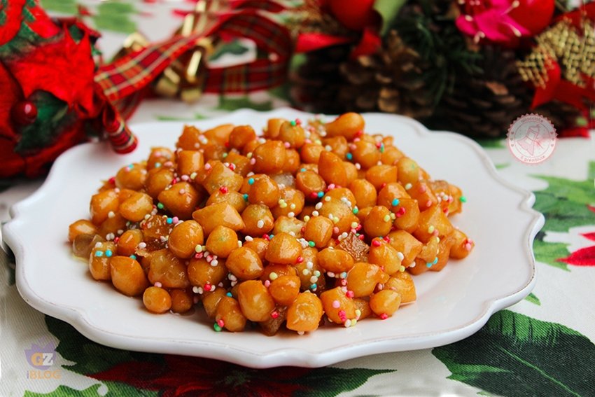 Jaemin as struffoli - shiny and colorful- kinda chaotic- crunchy and tasty- kids and adults both love it- you'll always want more- super sweet like jaemin with his fans- my favourite Christmas comfort food - different textures perfectly balanced- makes you smile