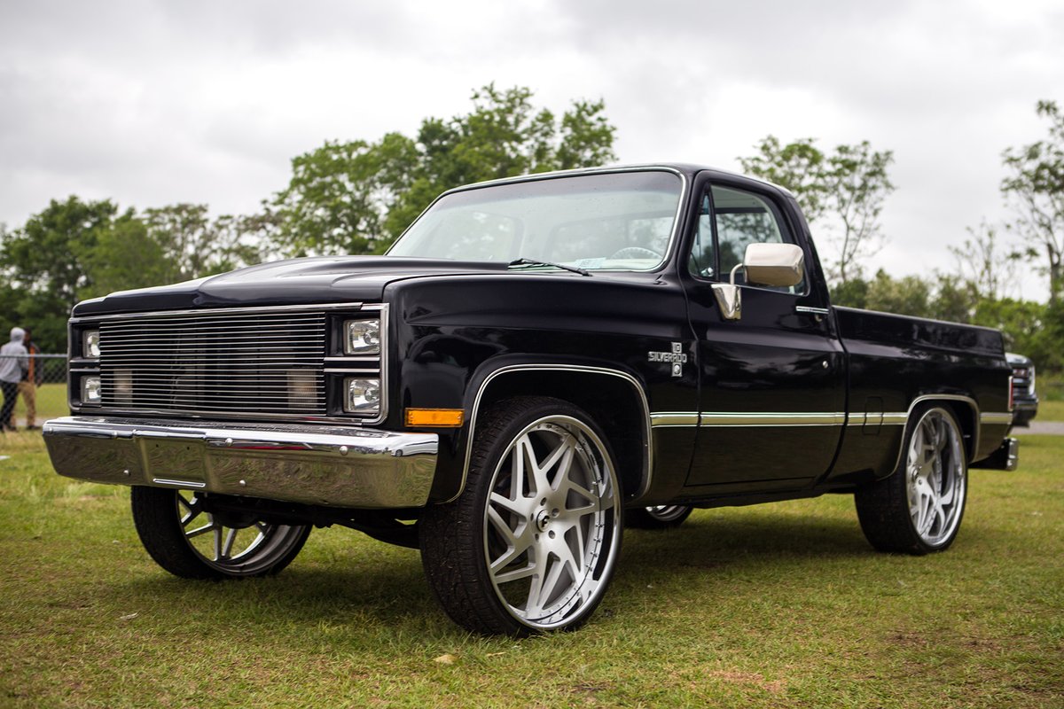 Chevy C10 on Forgiato Finestro Wheels💧