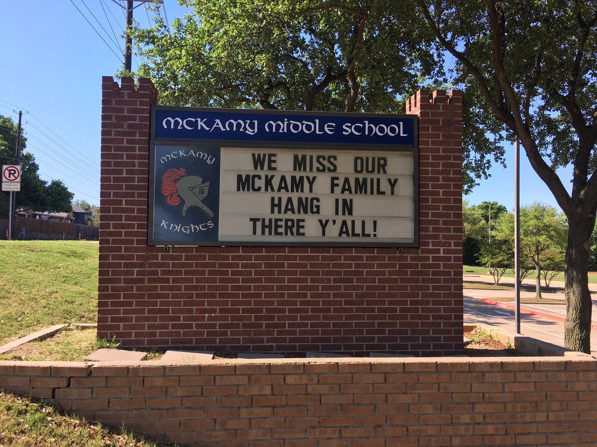 KellyKnight5's tweet photo. @McKamyMS #LISDChat #LISDCulture #StartWithHi #WeAreMckamy ❤️❤️❤️ https://t.co/m75uwUw4NI