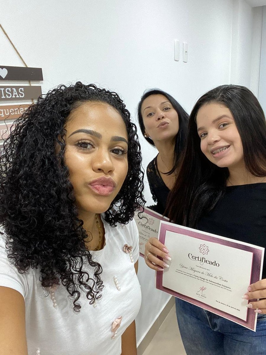 Maryvilella's tweet photo. Gratidão é a palavra 🙌❤️ #DesigndeSombrancelha #Comamelhor #Aillamoog ❣️ https://t.co/ojuNzXMoSV