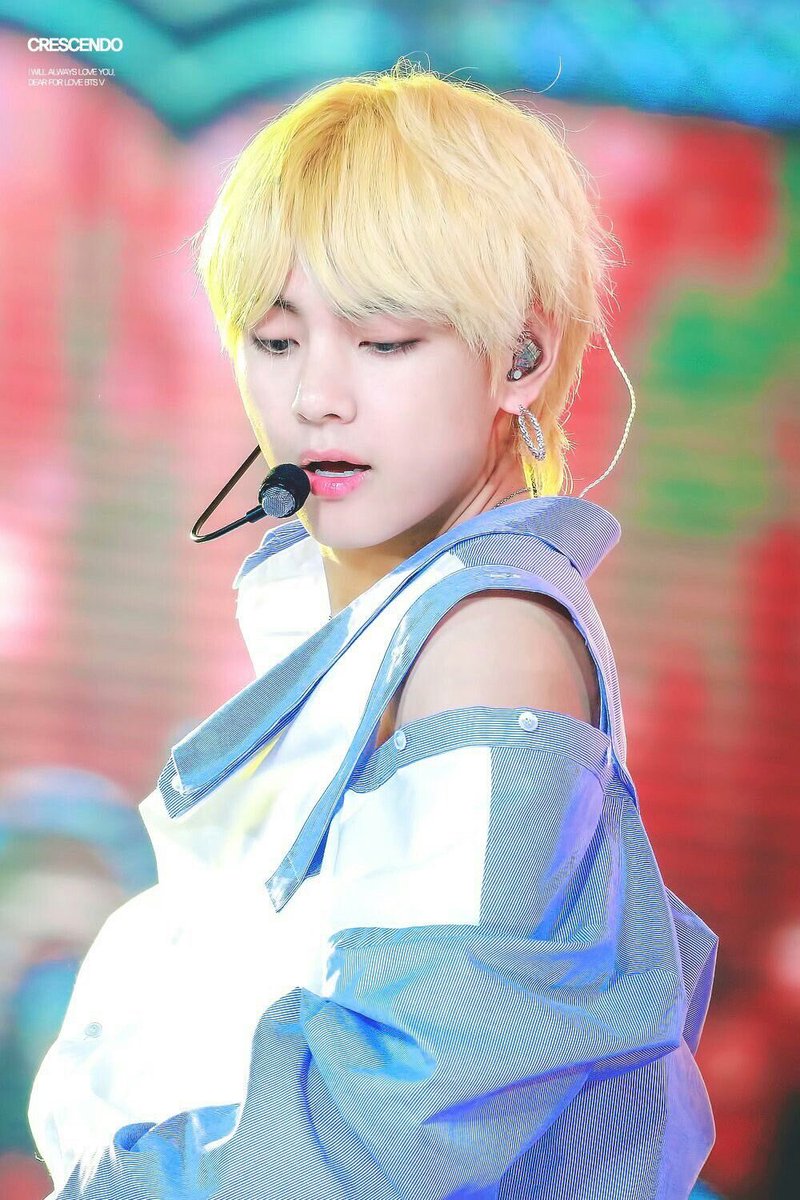 -Taehyung& #39;s ethereal beauty, a thread that will give meaning to your life.-