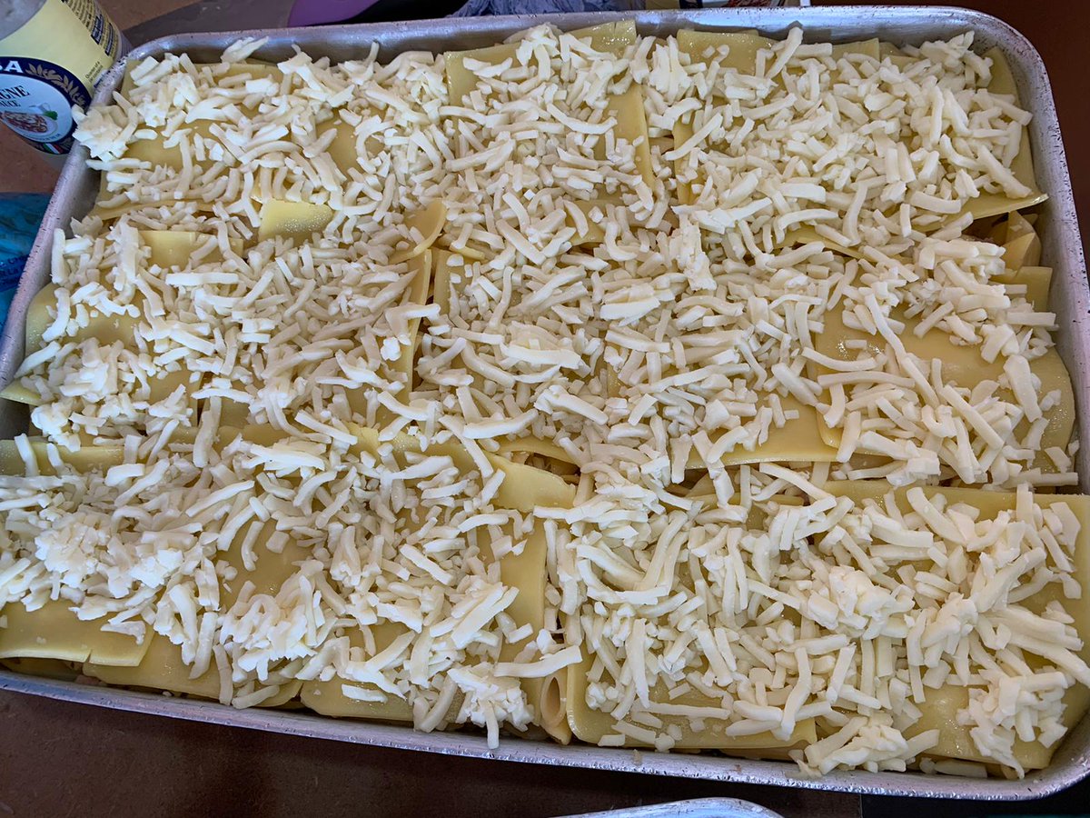 thecafe264's tweet photo. Due to the Coronavirus, we are unfortunately unable to open to the general public. Our staff, however, have been preparing the food for @TAFBlackpool's hostels https://t.co/BIrD7Vb3b1