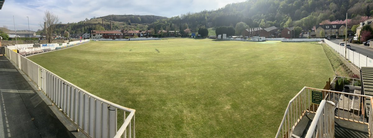 What a place to play cricket <a href="/WalsdenCC/">WalsdenCC</a> looks amazing #wolves  #cricketfamily #picturesque