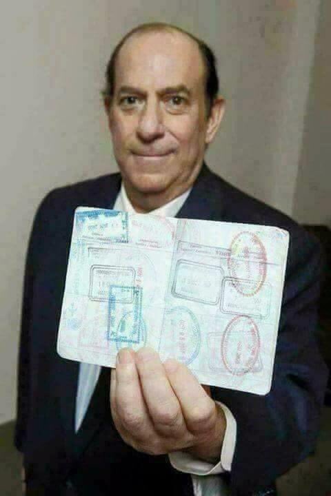 هذا الشخص سبب خسارة كبيرة لشركة الطيران الامريكية 
.
.
في سنة 1987م .. المواطن الأمريكي ستيف ورثستين اشترى تذكرة ذهبية من شركة الخطوط الجوية الأمريكية سعرها 250 ألف دولار و تسمح له بالسفر على الدرجة الأولى على متن الخطوط الجوية الأمريكية مدى الحياة مجانا