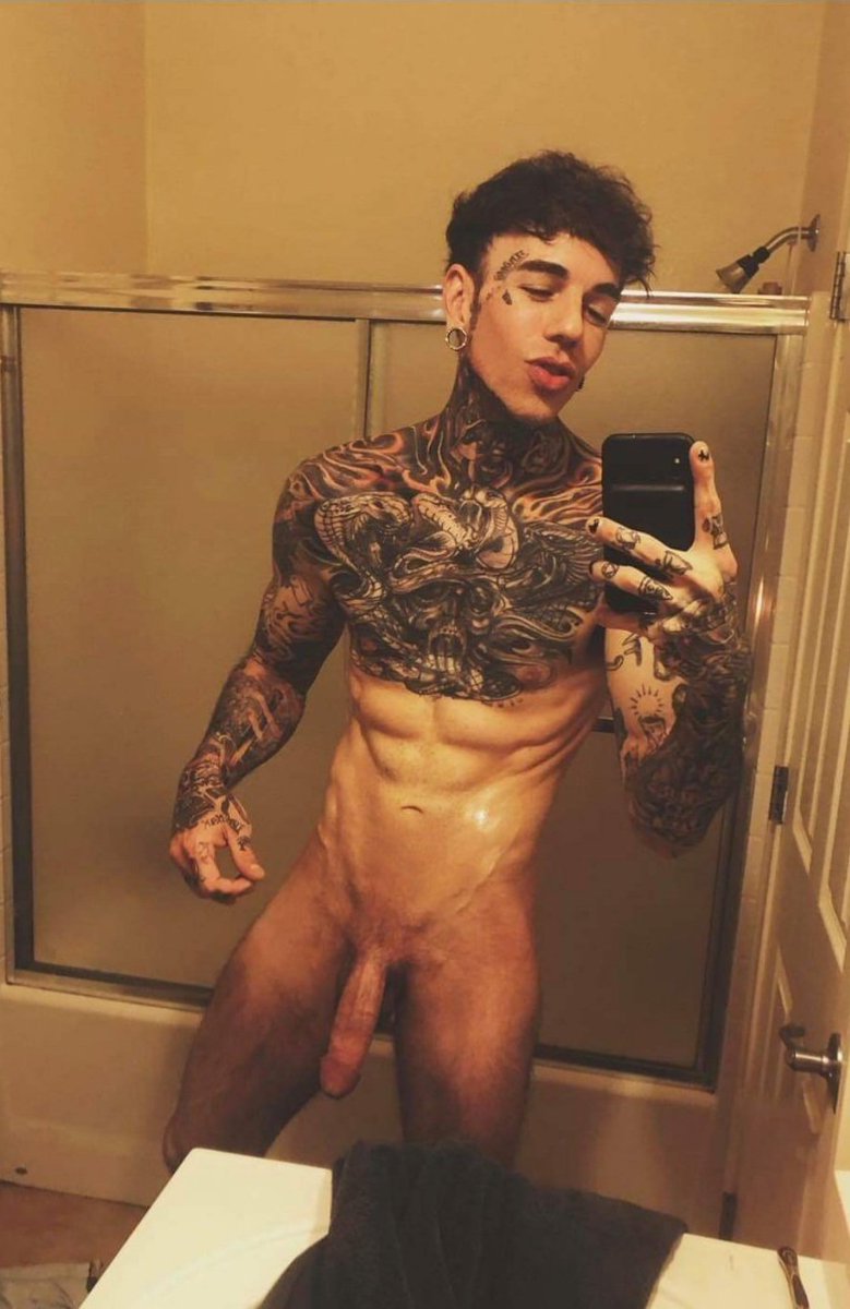 PFreemont's tweet photo. #OscarWylde #Oscar #Naked #Dick #OscarWyldeDick #Nude #Gay #Enjoy #Retweet #CakedUp https://t.co/Yc9AQcrMfL
