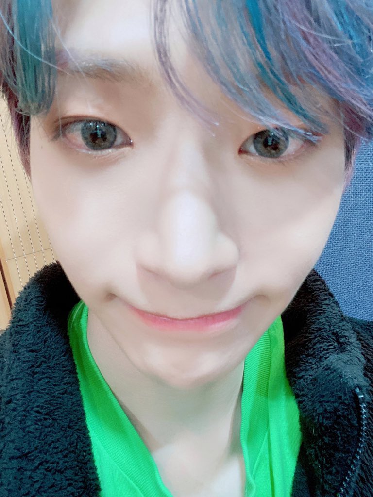 Dear9OO's tweet photo. 우리 강아지 진짜 사랑해애 🥺❤️ https://t.co/d6gaHkKq9D