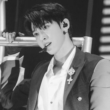 / (*💽)

             สวัสดีครับ ผม เลิฟซิค เมจโดยอง made in 1996'𝙨  . ผมจะมา ˓ แลกฟอล ตามทัก ˒  กับทุกคนที่มารีทวิตนี้ค่ะ

ยพท. ลฟตท ค่ะ