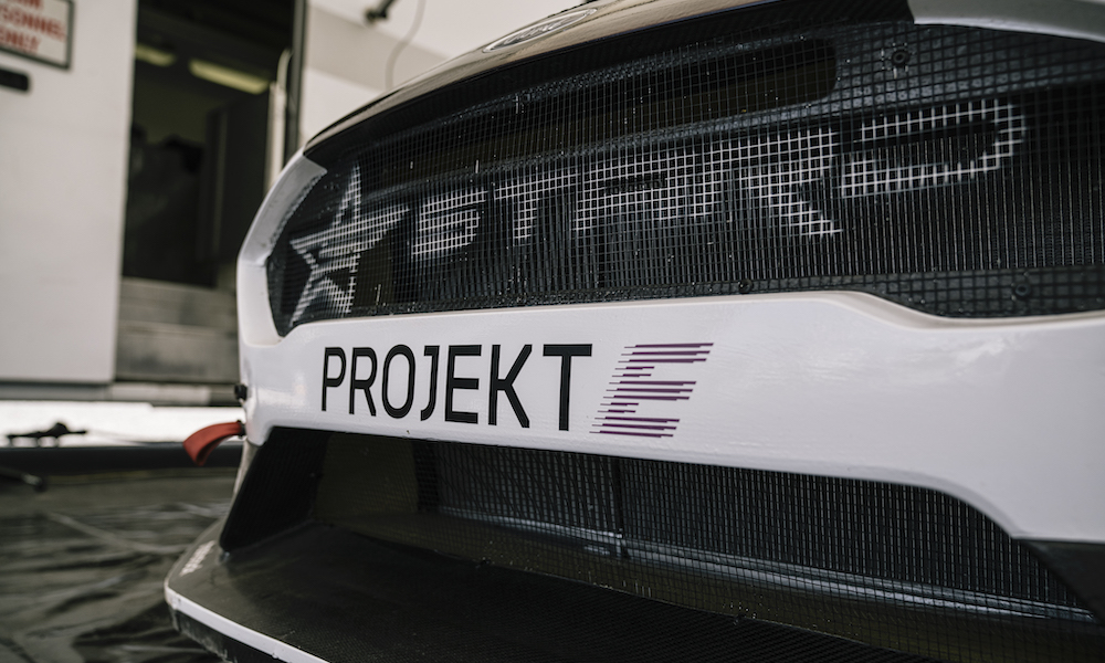 e-racing365 tweet media