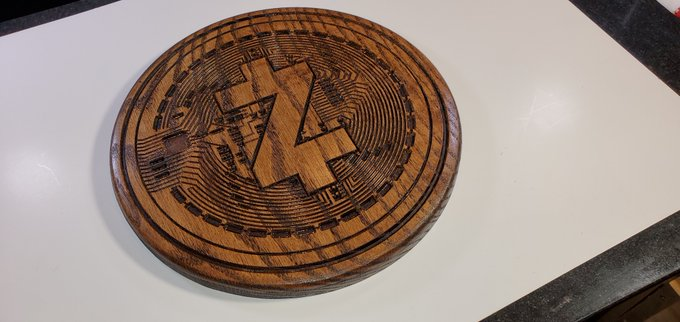 CryptoHitmann's tweet photo. I am going to be getting some pretty cool stuff from @CnEsigns that I will be giving away to twitter followers &amp; https://t.co/qYfZPxrIJI Members‼️ 

Stay Tuned $XMR $ZEC $ETH $ETC $BTC enthusiasts 🥳

12 inch Round #Crypto Coins 👀 https://t.co/wshmkrDBRE