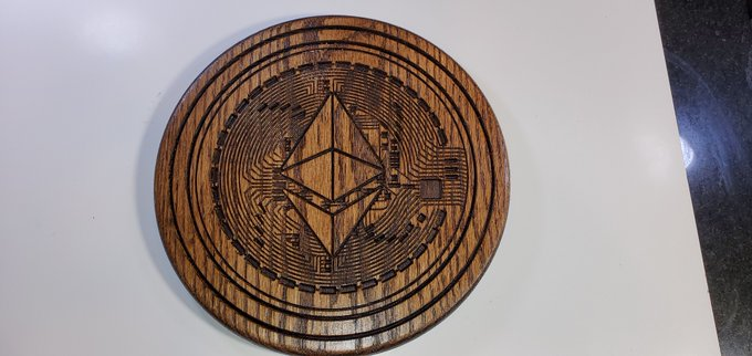 CryptoHitmann's tweet photo. I am going to be getting some pretty cool stuff from @CnEsigns that I will be giving away to twitter followers &amp; https://t.co/qYfZPxrIJI Members‼️ 

Stay Tuned $XMR $ZEC $ETH $ETC $BTC enthusiasts 🥳

12 inch Round #Crypto Coins 👀 https://t.co/wshmkrDBRE