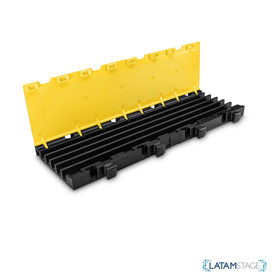 LatamStage's tweet photo. Defender presentó el sistema modular de pasacables MIDI 5 2D con total accesibilidad.

Lee el informe completo en https://t.co/9O2kUf2Nfx.

Encuentra este producto en @xprostore 
#Defender #AdamHall #ProtectYourWorld #EventTech #ExperienceEventtech #XproStore #LatamStageNews https://t.co/h5VBcYEoXu
