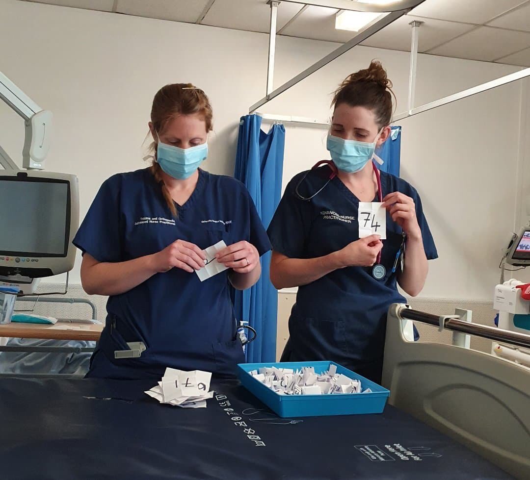 uhs_bones's tweet photo. T&amp;O teams (courtesy of Helen Jowett our amazing OT) are giving 20 minutes of their day to spend with patients in the absence of visitors......
here are the ANPs playing bingo where the patients received prizes.
Can’t wait to see what everyone else has in store
#timetotalk @uhsft https://t.co/WMYk7WzuHH