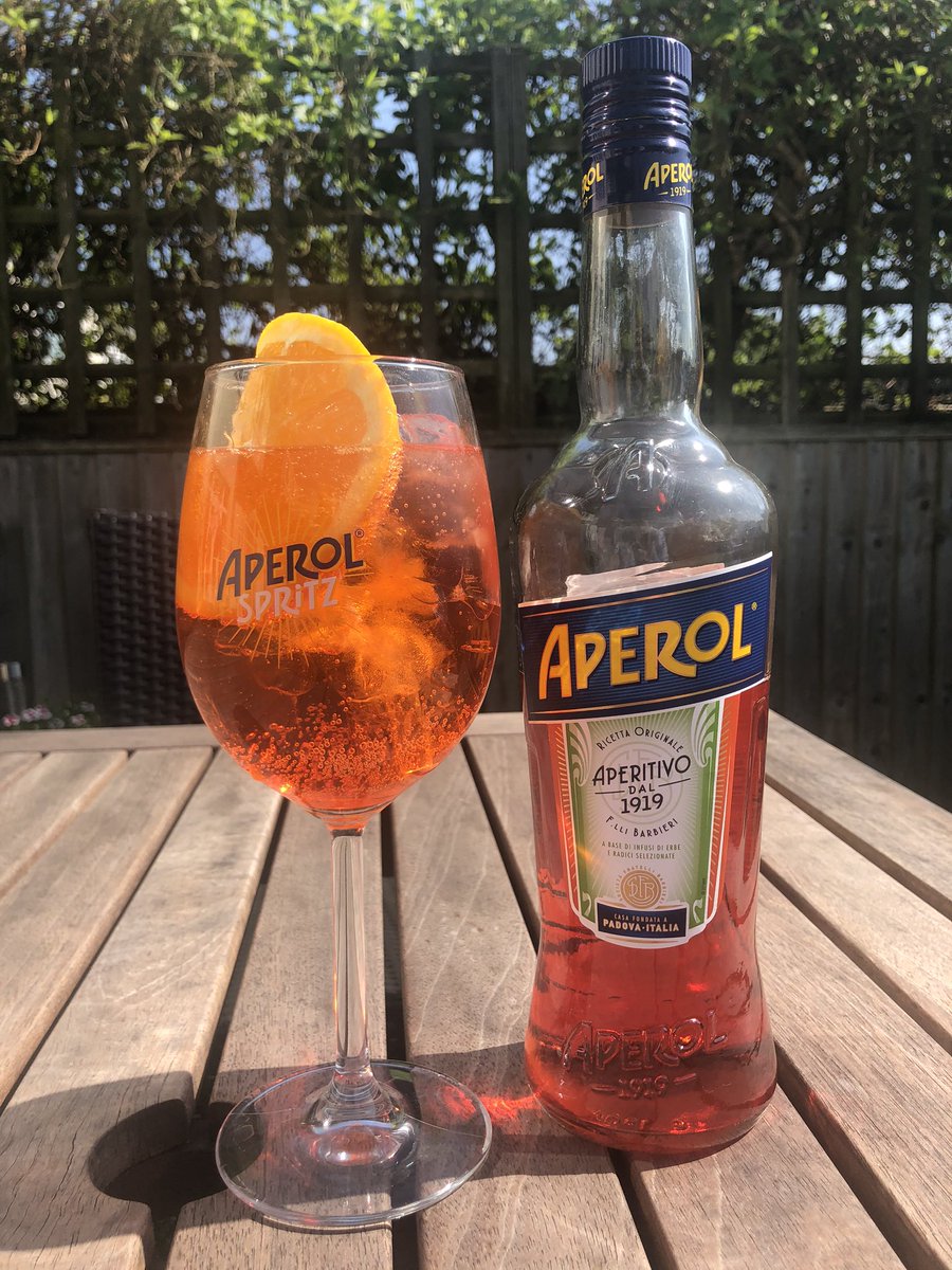 CabbagePatchPub's tweet photo. Had to go with @AperolSpritzUK for todayโs tipple given the wonderful sunshine! โ๏ธ๐พ๐น๐ #cheers all, happy Thursday ๐ #StayHomeSaveLives #TheCabbagePatch #RugbyFamily #aperolspritz https://t.co/a6Q8VkY4vC