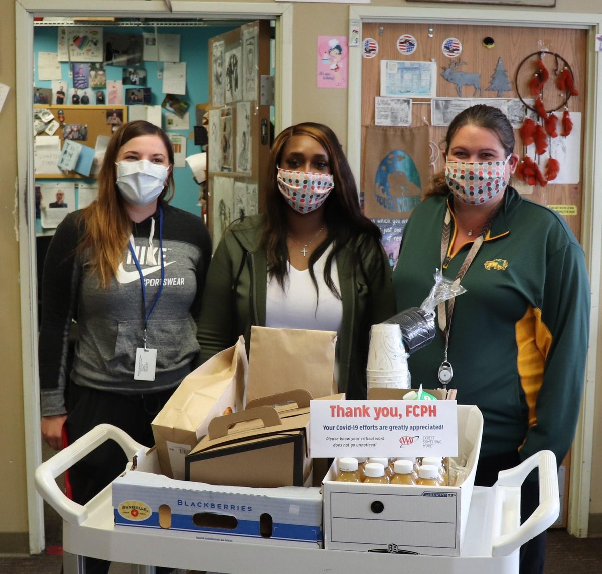AAANorthDakota's tweet image. We're honored to help fuel the Covid-19 fighters @FCPH with help from @BeansFargo! Breakfast and snacks delivered today for the best! ☕

Public health staff is doing critical, lifesaving work to educate, prevent &amp;amp; track infections. Thanks for your efforts! 💙

#InThisTogetherND