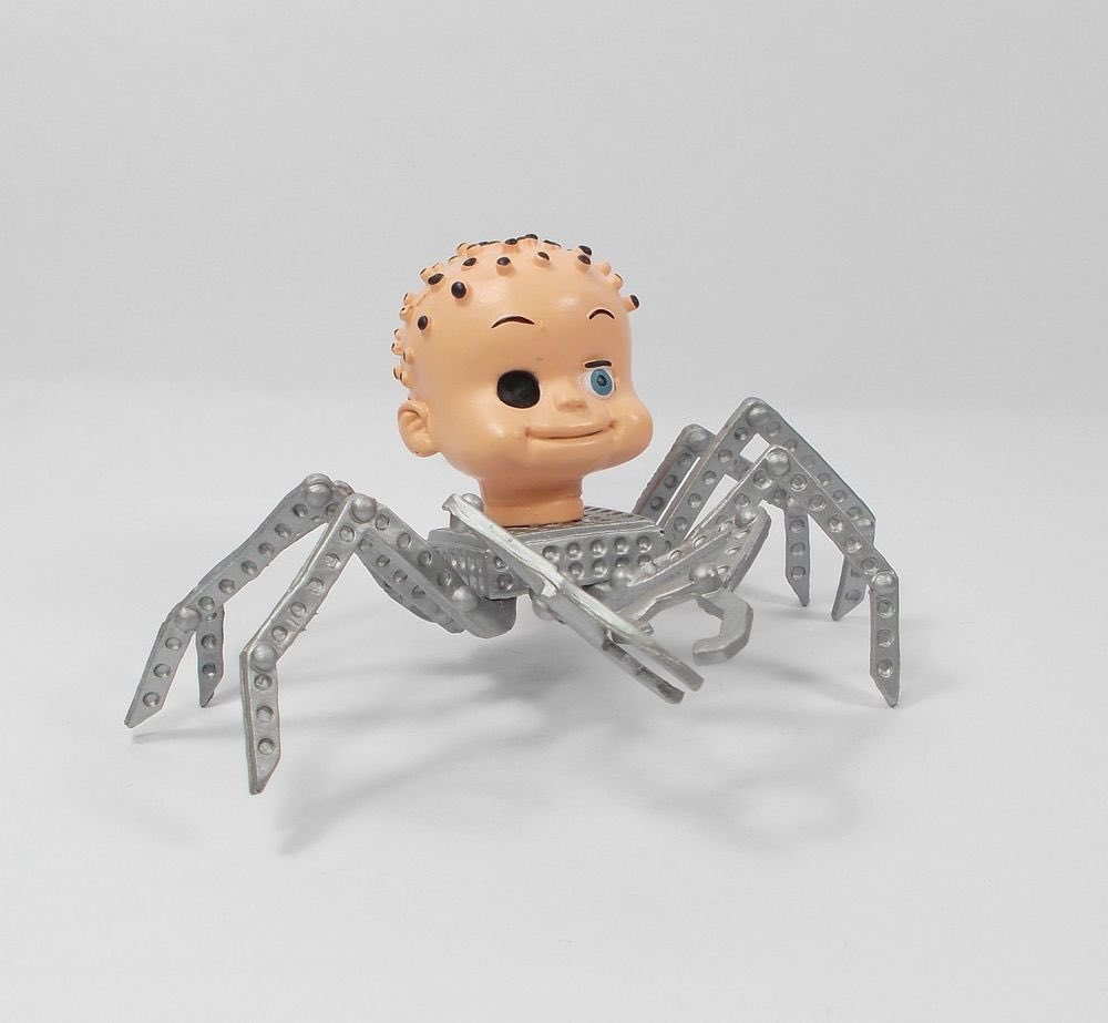 ItalianSuplex's tweet photo. This is Elon musks kid https://t.co/NzeL9vSv0y