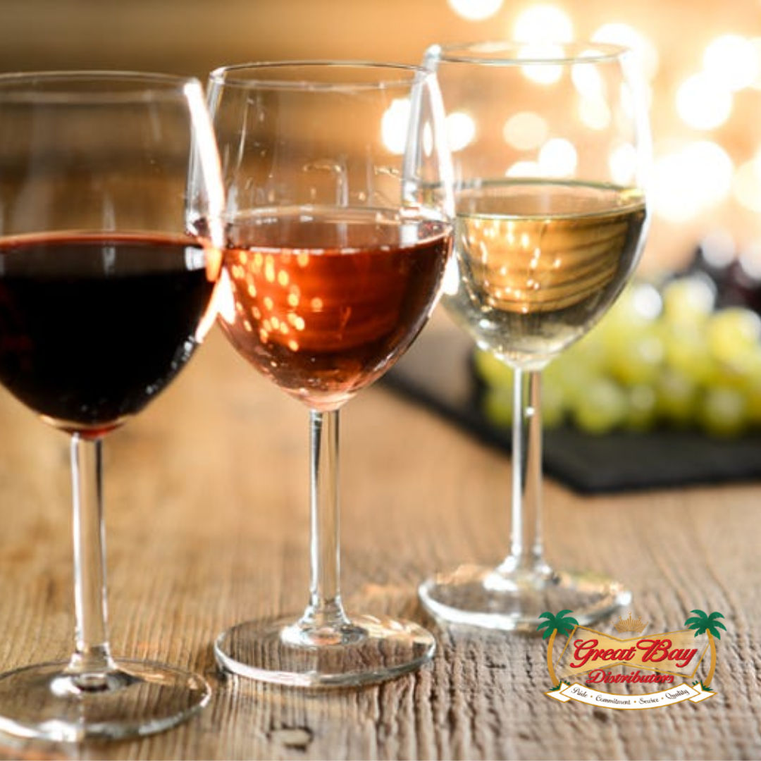 Shall we quaran-wine together? 
#Winestream #copadivino #madbeachbrewing #cupcakevineyards #franziawines #drinkbabe #ommegang #victorybeer #morethanjustbeer