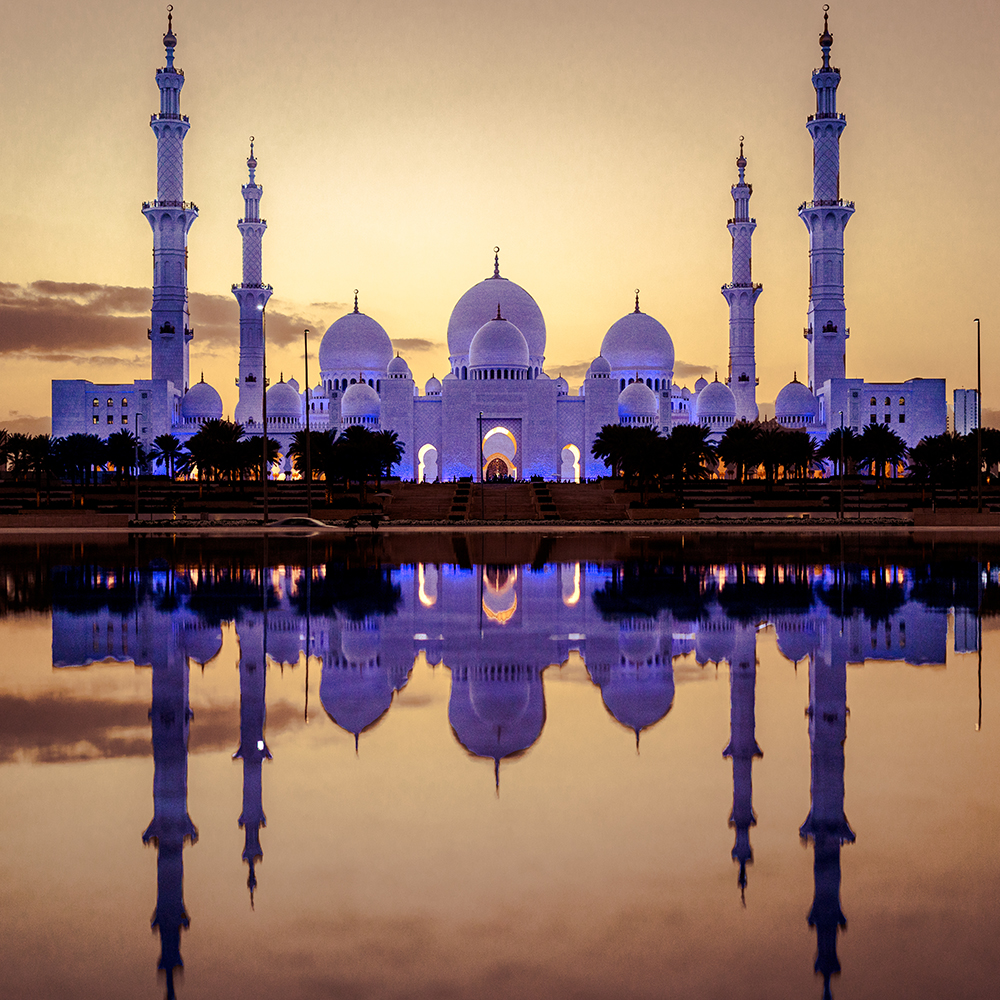 May this holy month bring us bountiful health, peace and happiness. Wishing you all a safe and beautiful Ramadan 🌙!