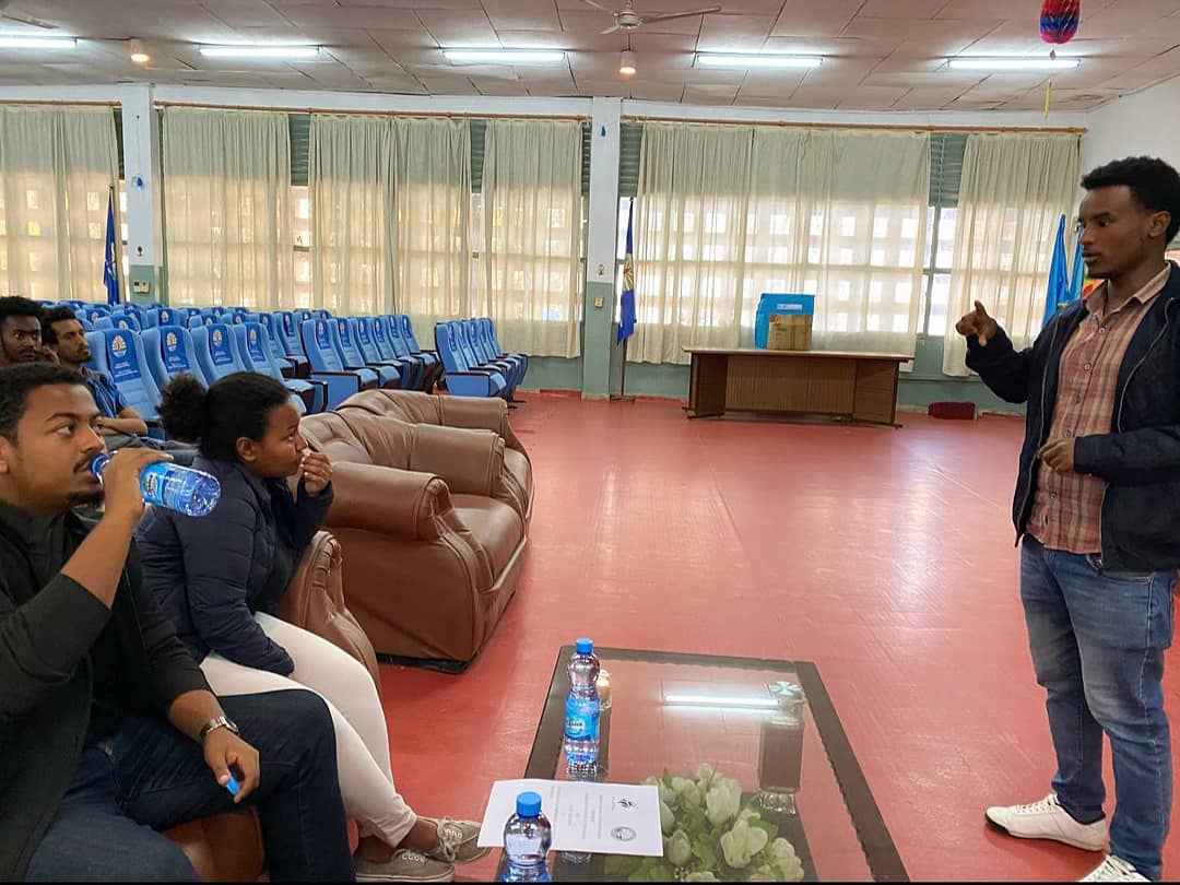 kuduventureset's tweet photo. #tbt
Throwback to the other university we visted in search of new talent, creative solutions and synergy.

During our stay at bahirdar university, we have signed an MOU, participated in a panel discussion and listened to several startup pitches from the University students. https://t.co/5SuzK4QQnz