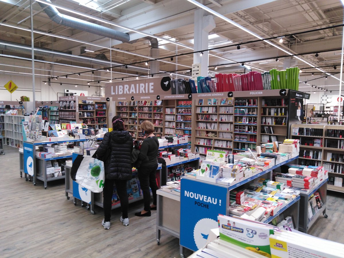 N'achetez JAMAIS un livre sur Amazon ou chez Auchan. 
Faites VIVRE les petites librairies, les éditeurs SERIEUX. 
LUTTEZ bordel de merde. 

#JourneeMondialedulivre