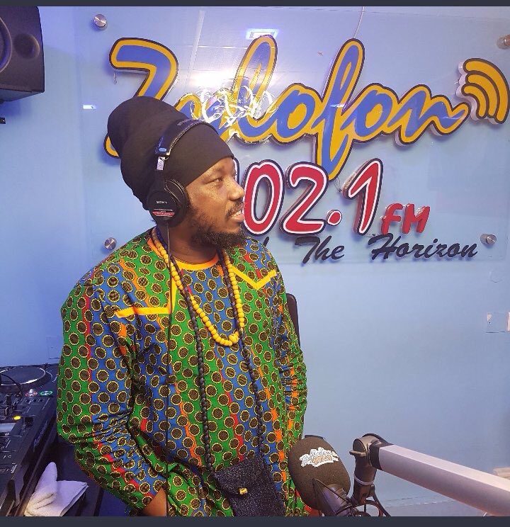 EugenPeprah's tweet photo. #TimbuktuByRoad is a conscious journey. No buguyaga can block us frm entering our promise land #AfricanHistoryClass #Taxidrivershow
@Blakkrasta @BlakkLionDeGen @RastaKwadzo @kobbyskary @RasDjan @Duvasty1 @The_Evangelist3 @ClementPlasma @larrykreal @BORBOR_SLY @aTeeJay62 @RazakOil https://t.co/QKvnyA9Ozq