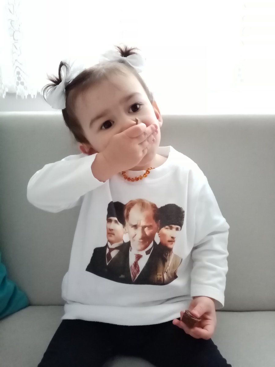 #halkınmeclisi parti anons arabalarını 23 nisanda görmek duymak isterdik