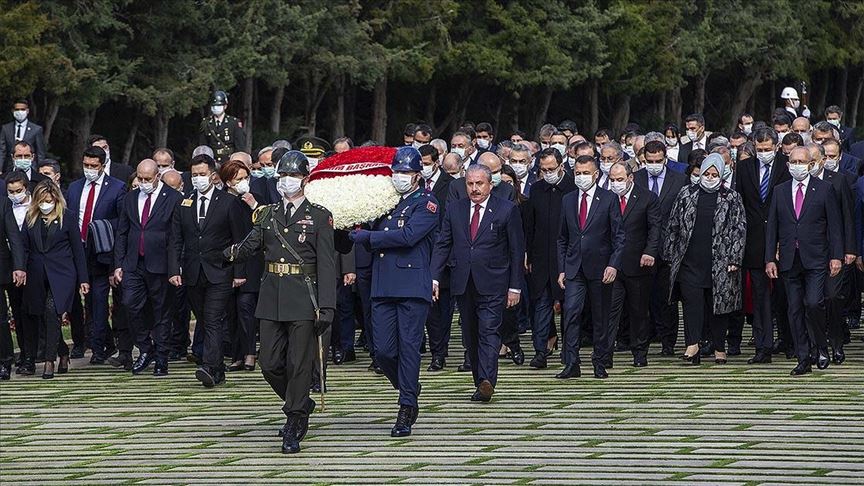 ugata40's tweet photo. #AnıtkabirSerbestCamiYasak
Aklımızla alay ediyorlar @drfahrettinkoca  kolay gelsin https://t.co/2zzCbRsjE6