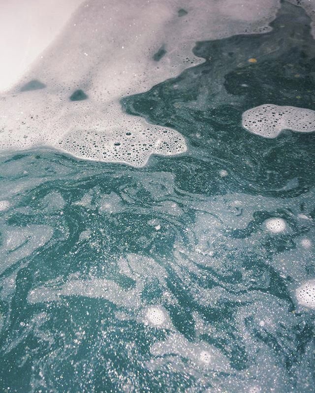 lan xichen: a king if i say so myself. this gentle giant fits perfectly with this teal magic bath bomb. scented in pine cone and jasmine, this twin jade will leave your soul relaxed and your skin smoother than a baby's bumbum. also, who DOESN'T like having a sparkly body?