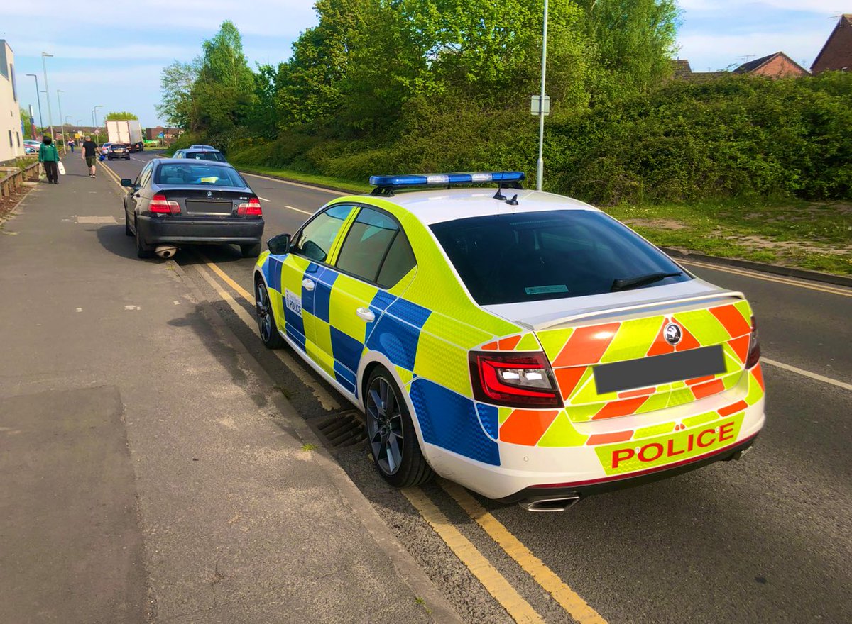 Keeping them coming today. This car was stopped in #Evesham... driver had #NoLicence, #NoInsurance, #NoMOT and #NoTax. Vehicle has now been #Seized and will be scrapped, meaning another dangerous vehicle off the road for good. #SaferRoads 🚙❌📝
