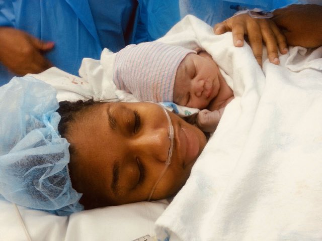 faithkandrea's tweet photo. 5 years ago I was 18. I was at the thinking I could push you but you were so big &amp; long my body couldn’t. They say “ you not a real mom if you had a C-Section” but I beg to differ. Because I gave LIFE. 9lbs 11oz 21 inch long .I  forever cherish that moment. #csectionawarnessmonth https://t.co/pD5ykvUk6o