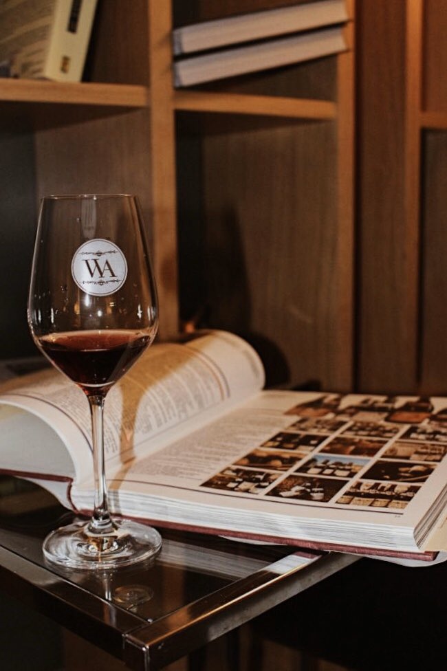 BE virtually SOCIAL • Wine is a universal language that calls for a good time.
⠀
#yourwineisourpleasure