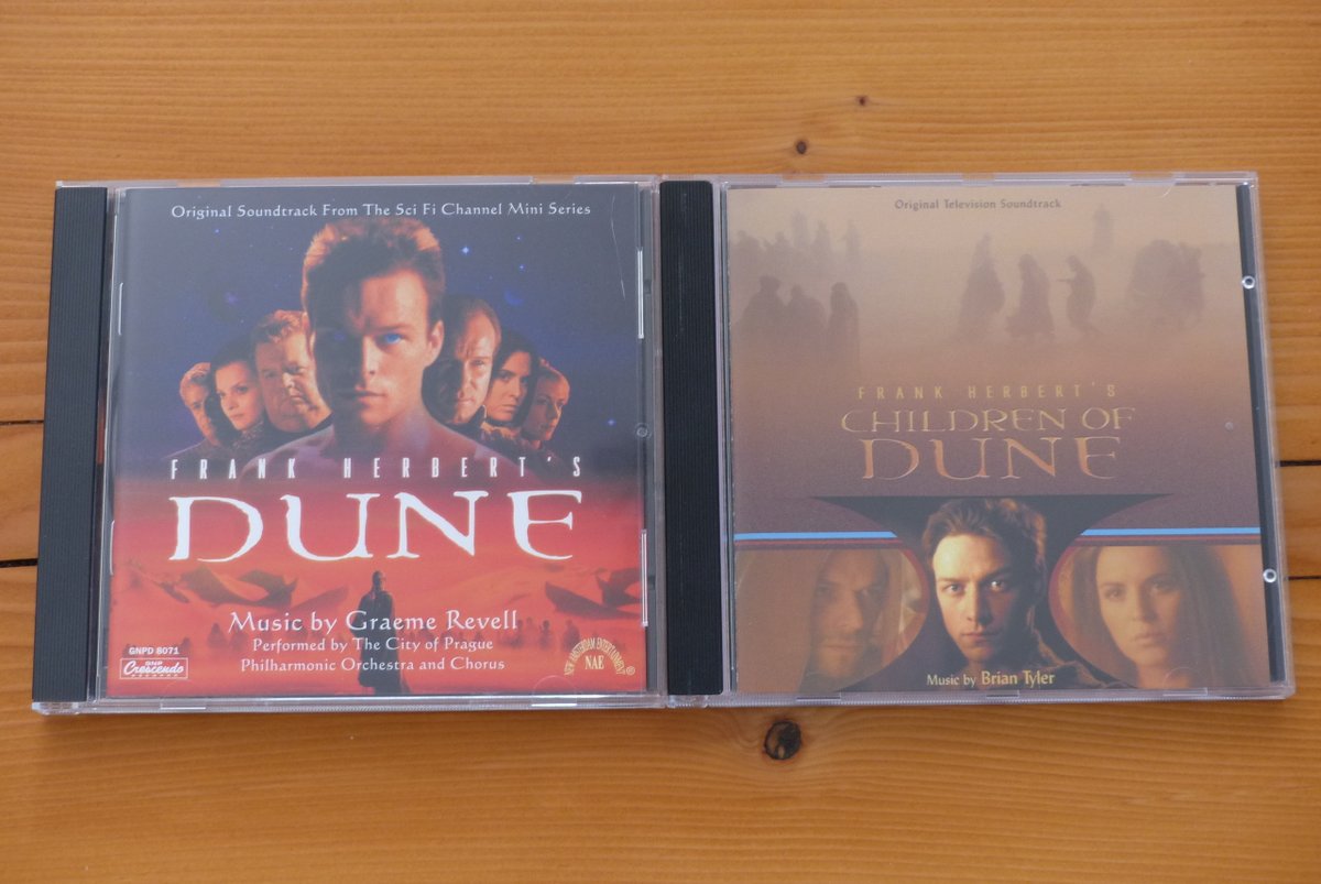 On enchaine avec les BO des deux mini-séries Dune (2000) et Children of Dune (2003). Vous n'avez jamais vu Children of Dune ? pourtant vous en connaissez sans doute la musique signée Brian Tyler : 
