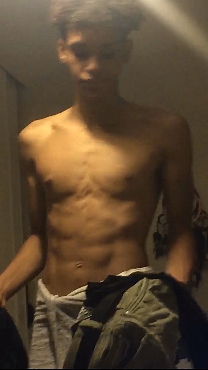 Buenvcosv's tweet photo. +30Kgs en 2ans 🙏🏽 https://t.co/LXfDkPjxRR