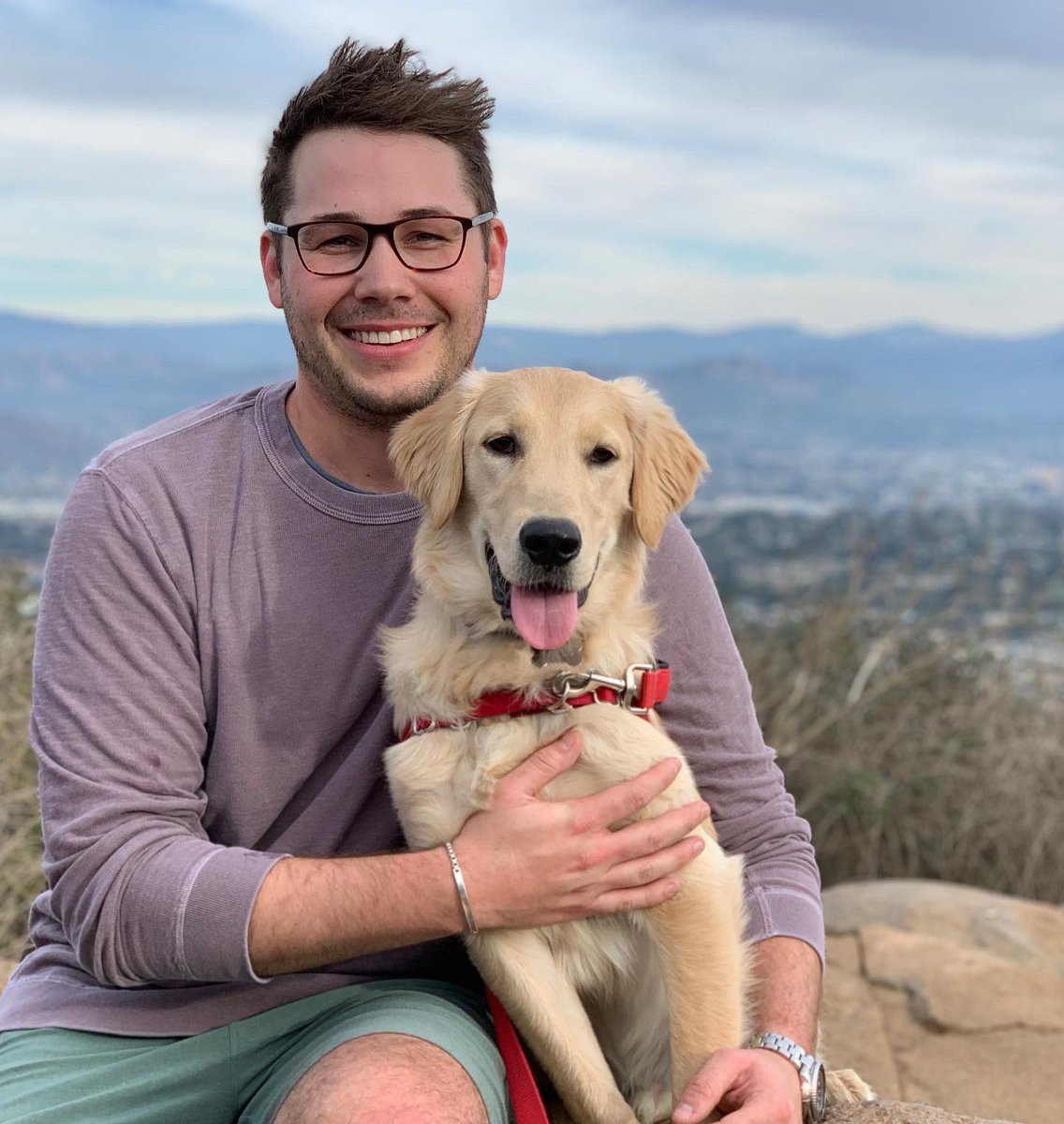 HarborUCLAEM's tweet photo. The pets of harbor are looking forward to more sunlight in the future, but for now are staying home, staying safe, and enjoying some more time with their favorite people. #rufftimes #thetimeismeow #therapypets #harborstrong #harborucla https://t.co/vtitENnWFi