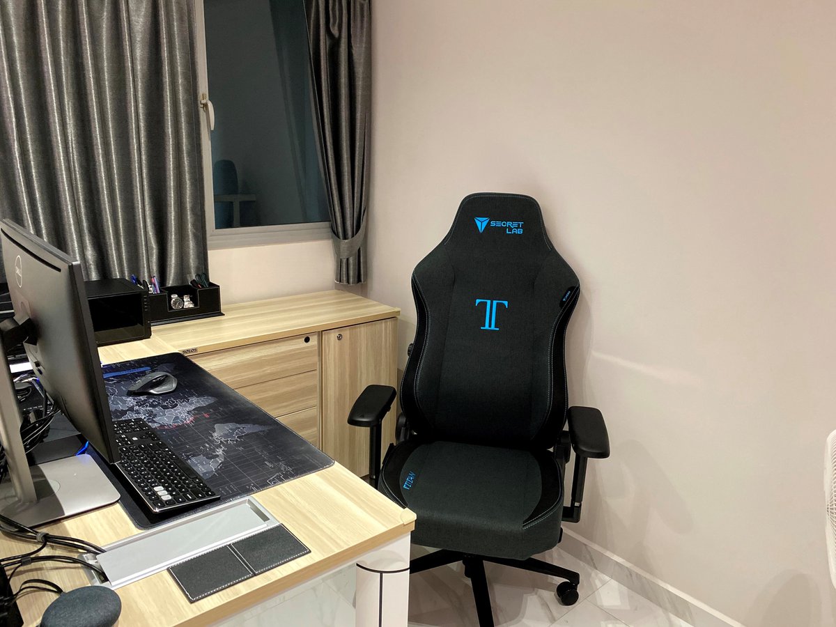 raybit88's tweet photo. Great time to receive my #Secretlab chair. Loving it! https://t.co/ZYILA9n791